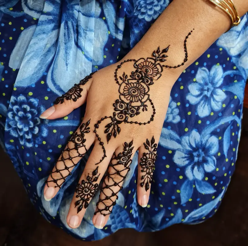 Party henna photo: Party 19
